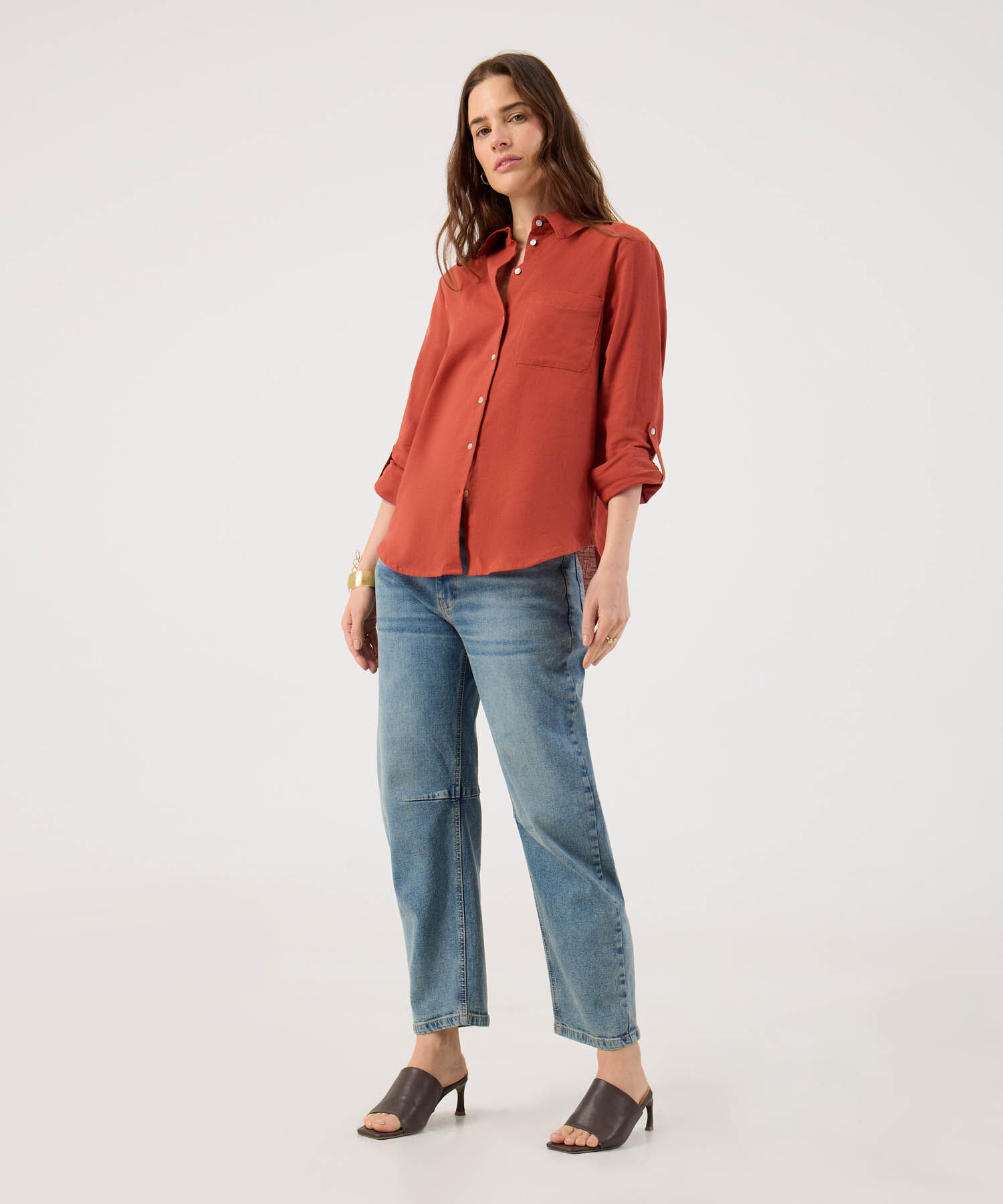 Camisa Slim Manga Larga Con Bolsillo