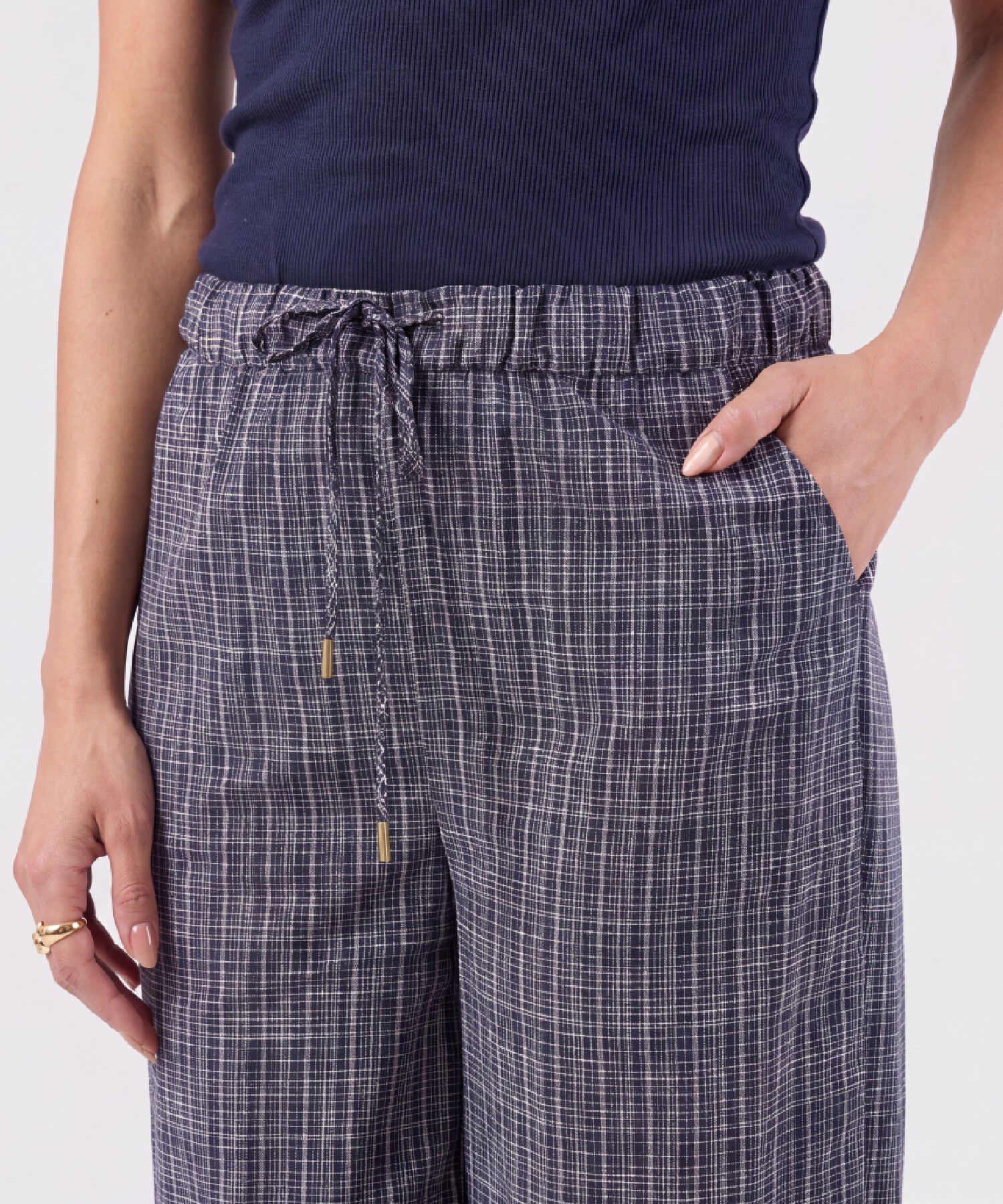 Pantal&oacute;n De Bota Ancha Con Cord&oacute;n Para Mujer