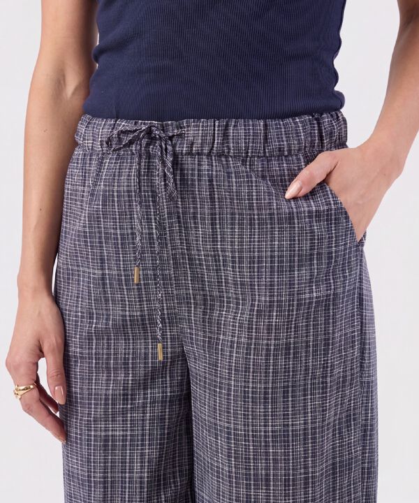 Pantal&oacute;n De Bota Ancha Con Cord&oacute;n Para Mujer