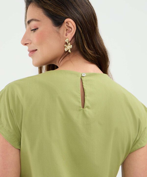 Blusa en Ojalillo Escote Redondo