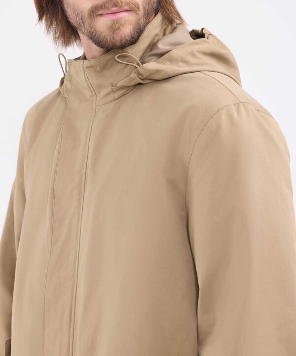 Chaqueta Larga Con Capota 