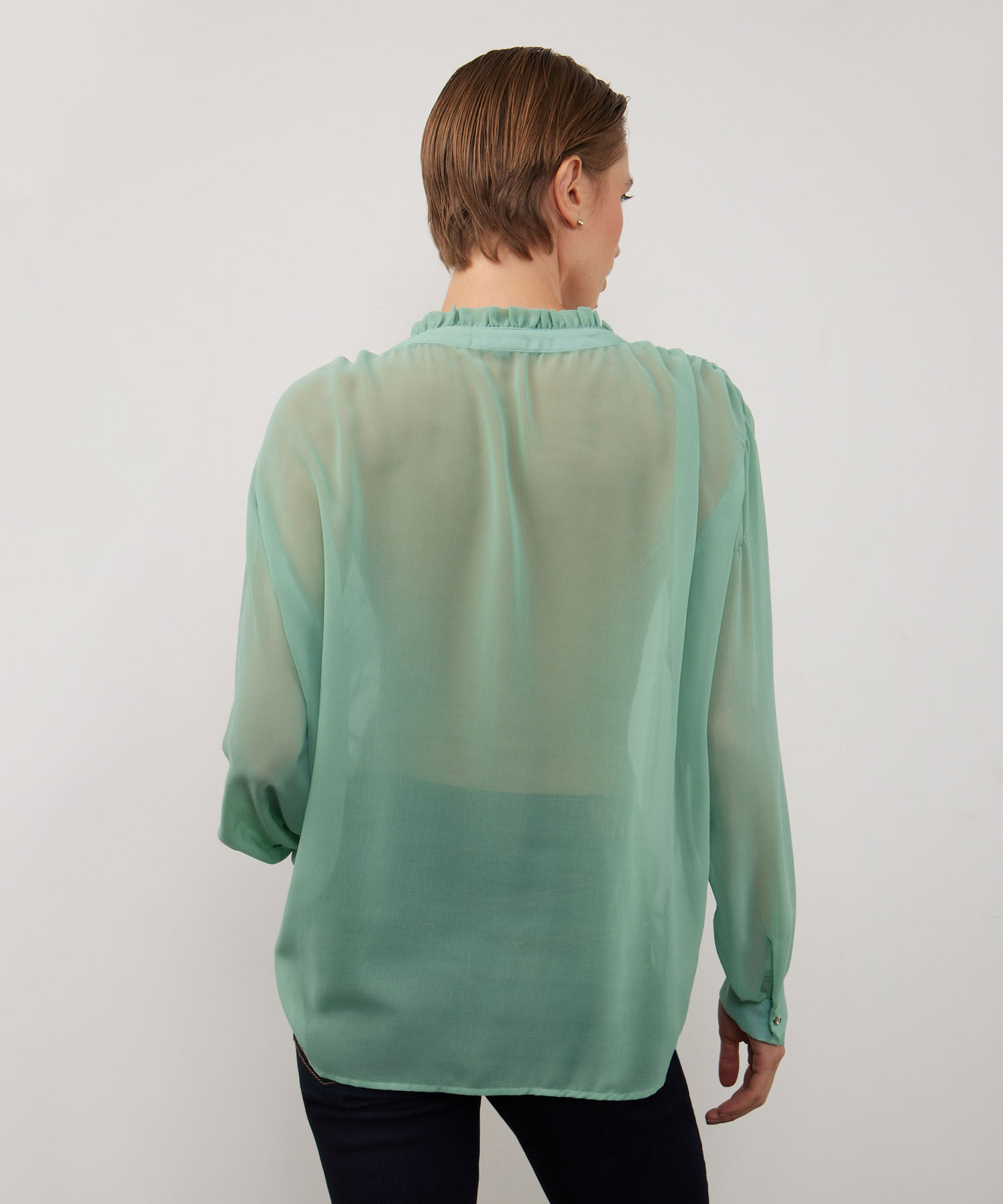 Blusa Con Volantes En Mangas Y Escote Unicolor