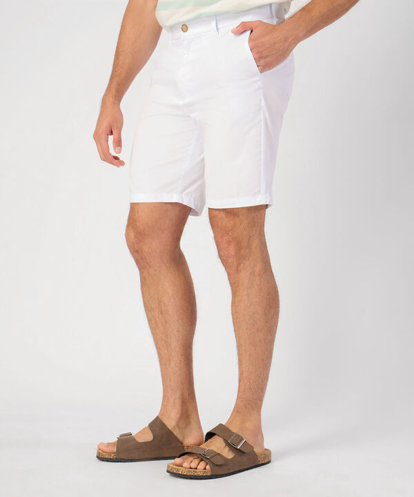 Bermuda Unicolor Con Bolsillos Diagonales  image number null