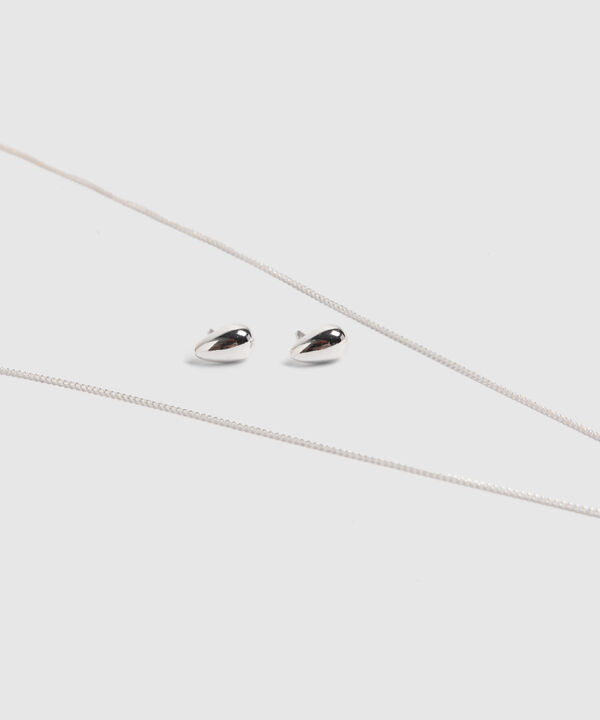 Set Plateado Con Collar Y Aretes De Dije Texturizado