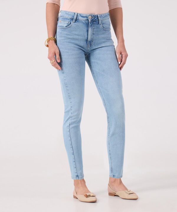 Jeans Slim Tono Azul Claro  image number null