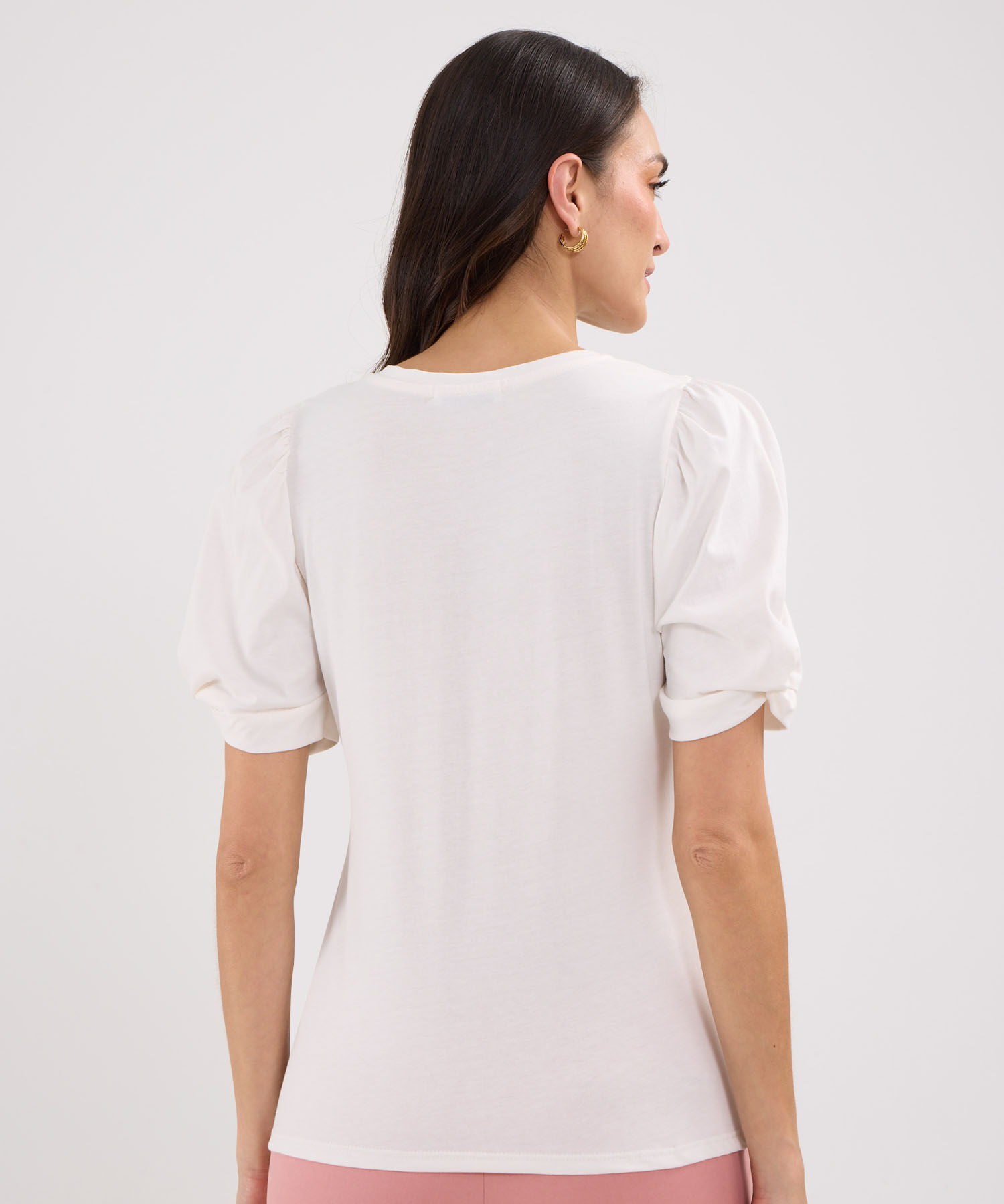 Camiseta Escote Redondo Con Detalle En Manga Y Estampado Screen En Frente