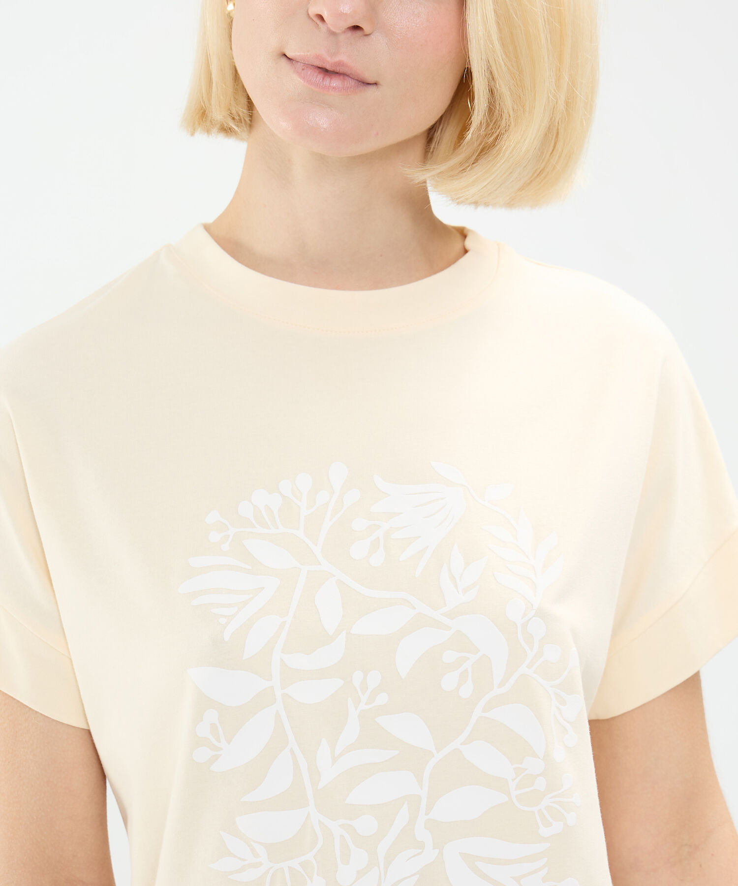 Camiseta Estampado en Relieve