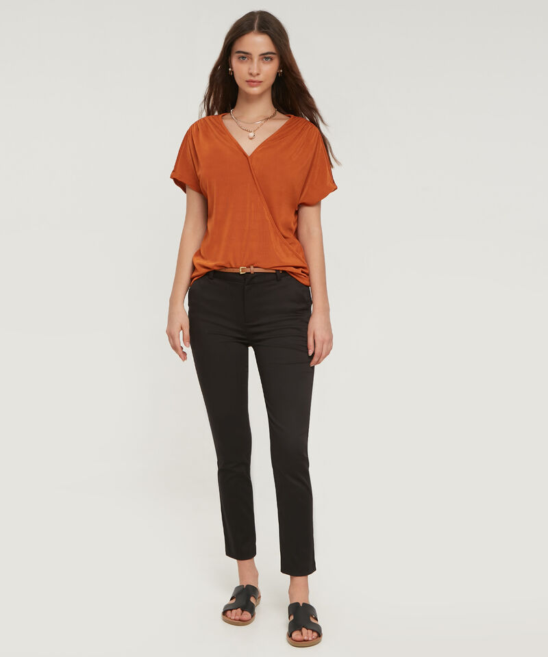 Pantalon Basico Bolsillos Diagonal