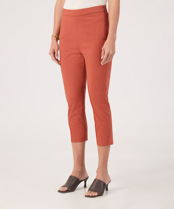 Pantalon Capri Unicolor image number null