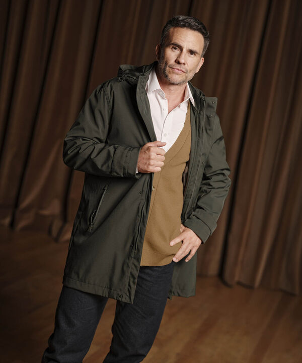 Chaqueta Tipo Parka Con Capucha Para Hombre image number null