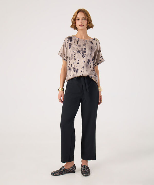 Blusa satinada manga corta 