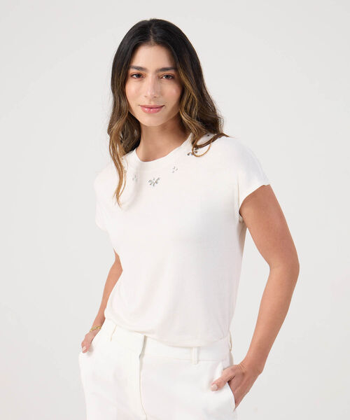 Camiseta con pedreria  image number null