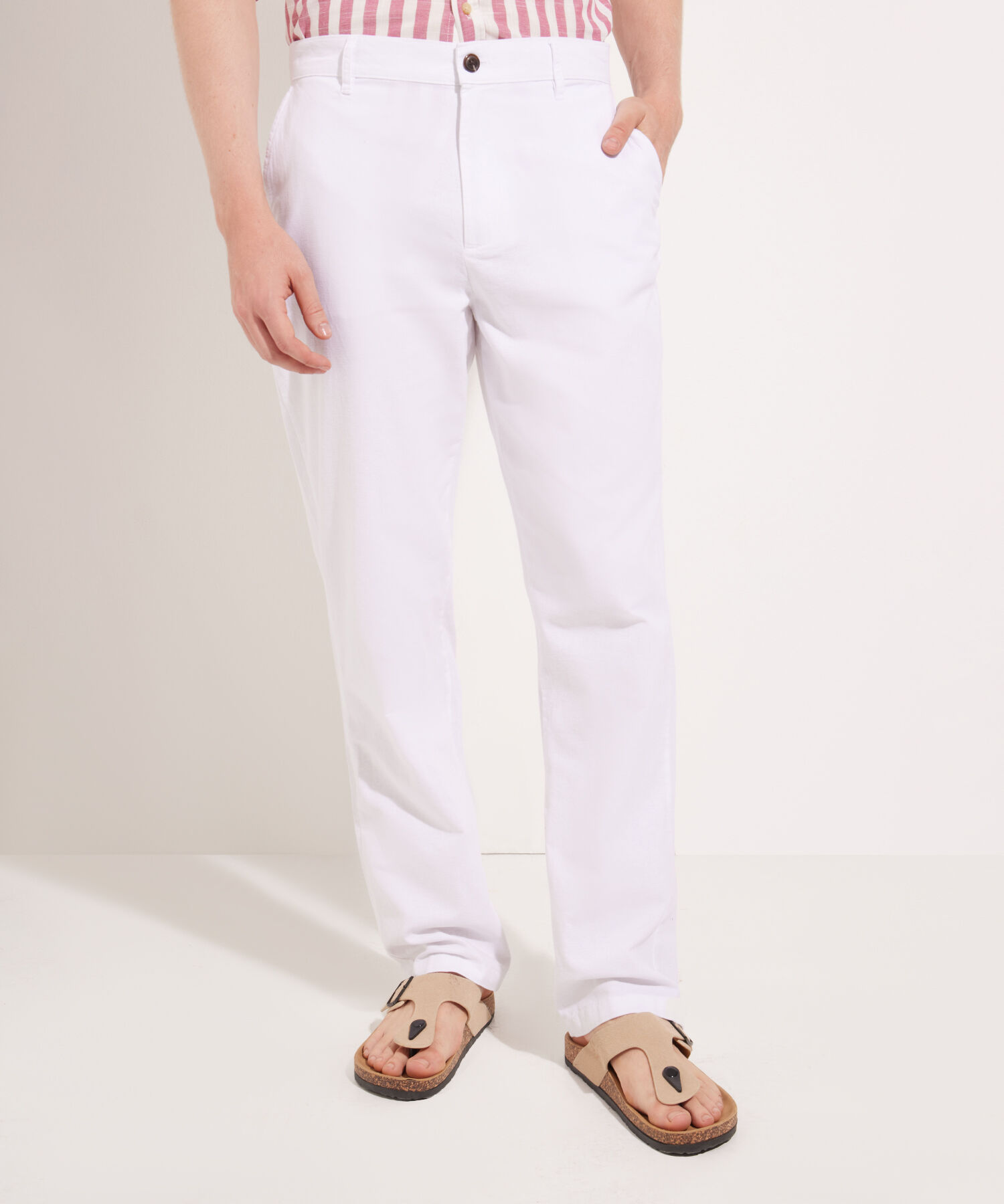 Pantalón Tipo Chino con Bolsillos