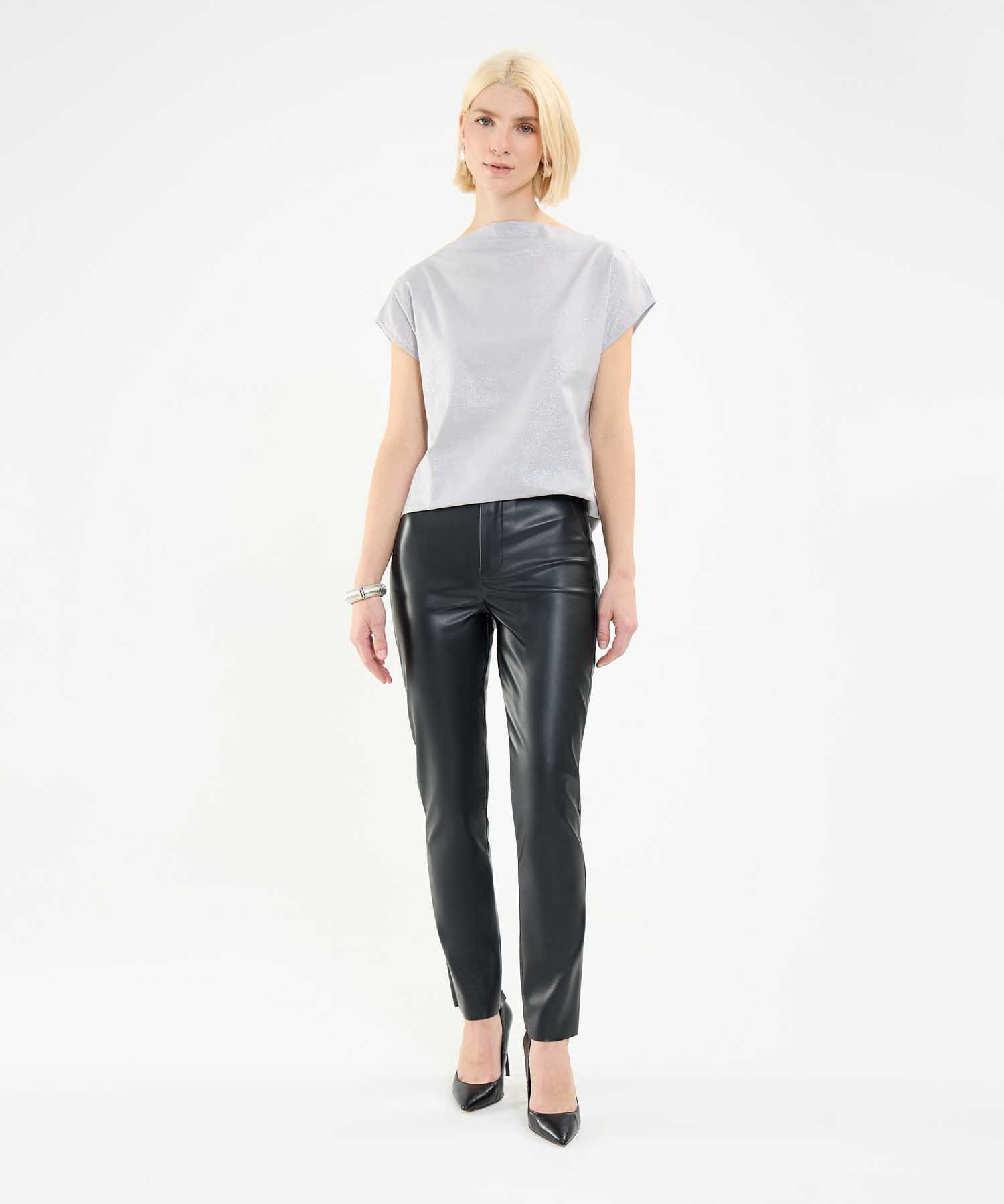 Blusa con Foil Plateado