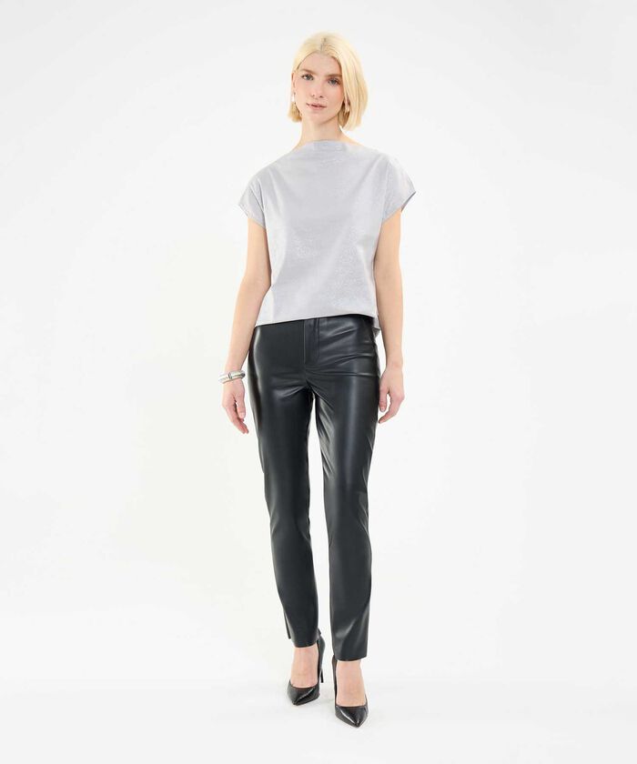 Blusa con Foil Plateado