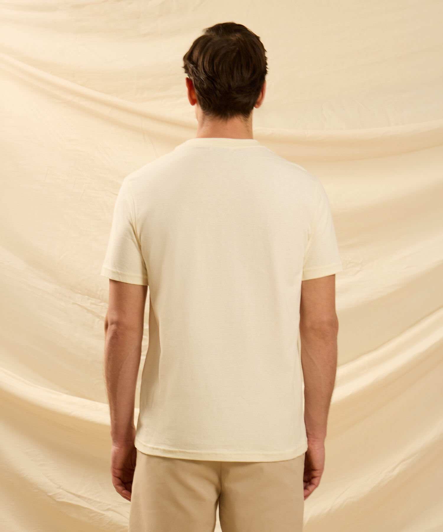 Camisera Con Bordado En Costado 