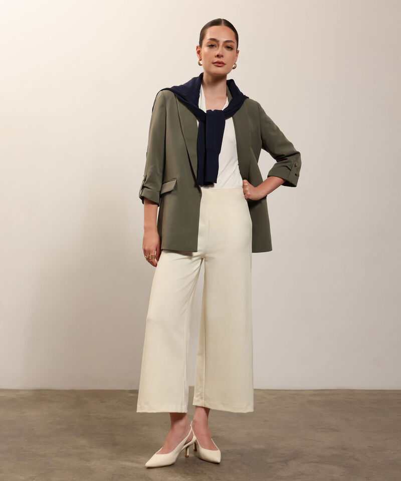 Camistea Texturizada Cuello V