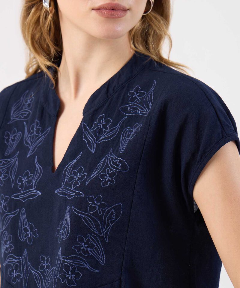 Blusa De Mujer Bordada Escote V Y Manga Corta Casual