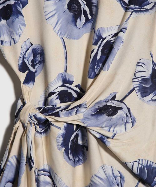 Blusa Estampada con Anudado image number null