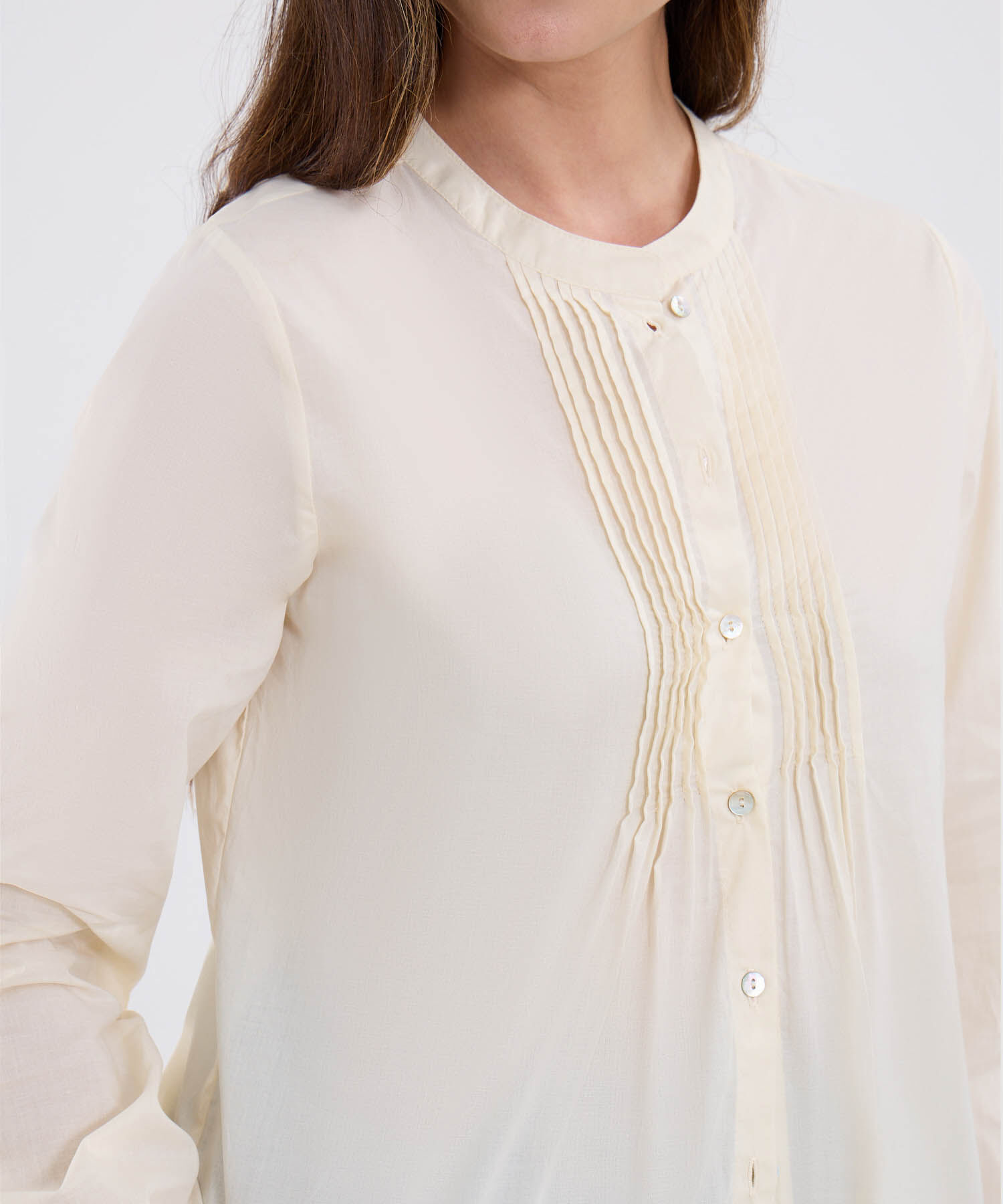 Blusa Con Alforzas En Frente Superior
