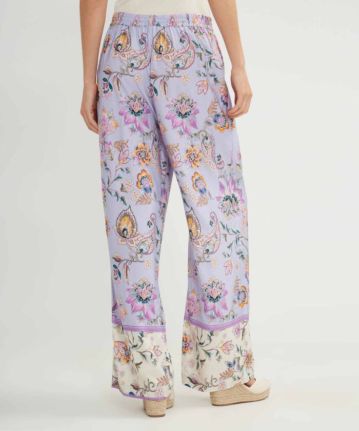 Pantalon Estampado Recto Con Cenefa.