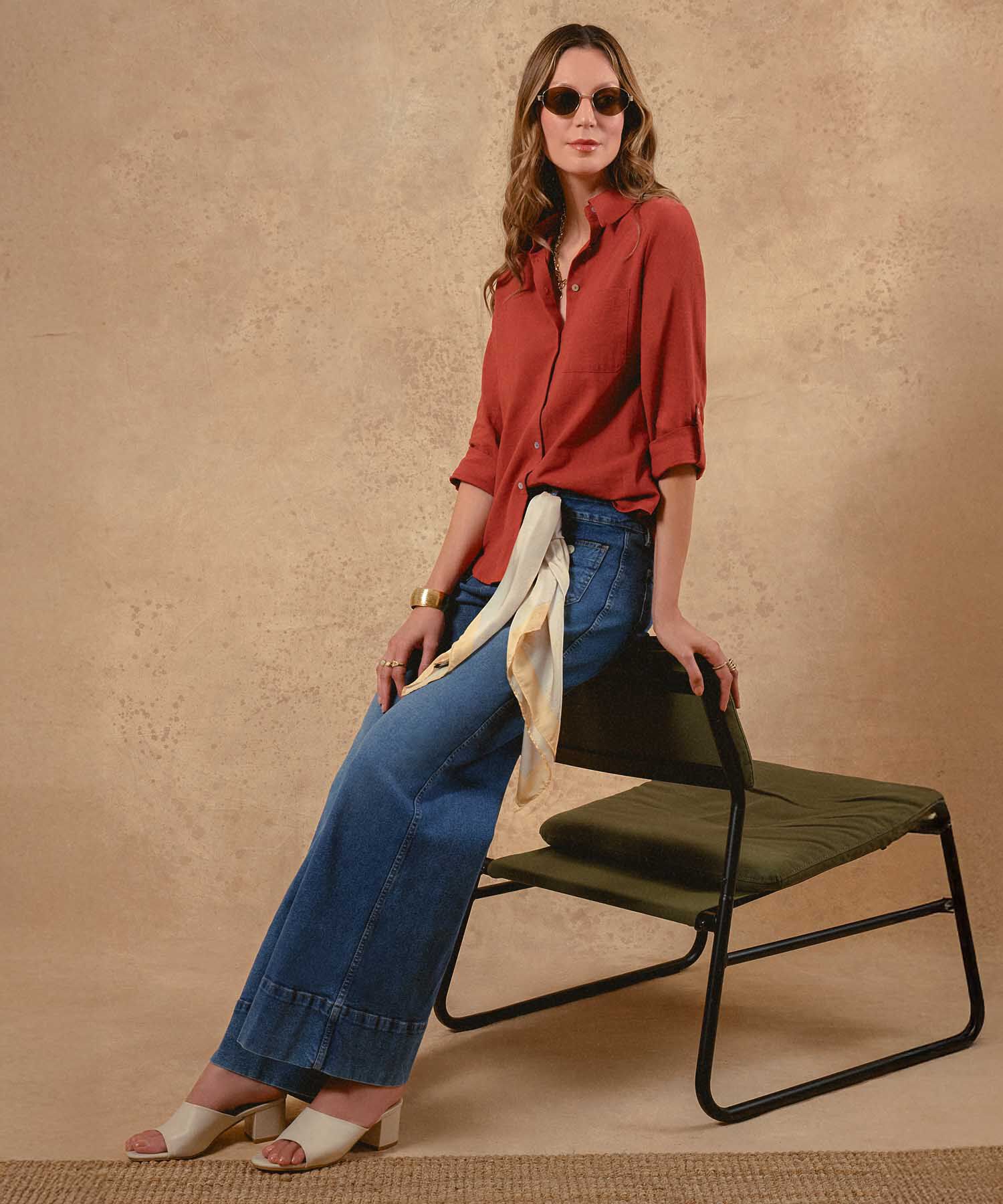 Jean Wide Leg Con Bolsillos Parche