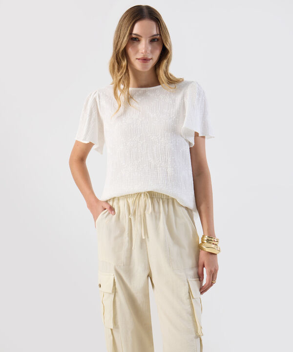 Blusa Mujer Texturizada Con Manga Corta Volante image number null