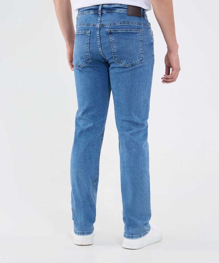 Jeans Regular Con Desgastes