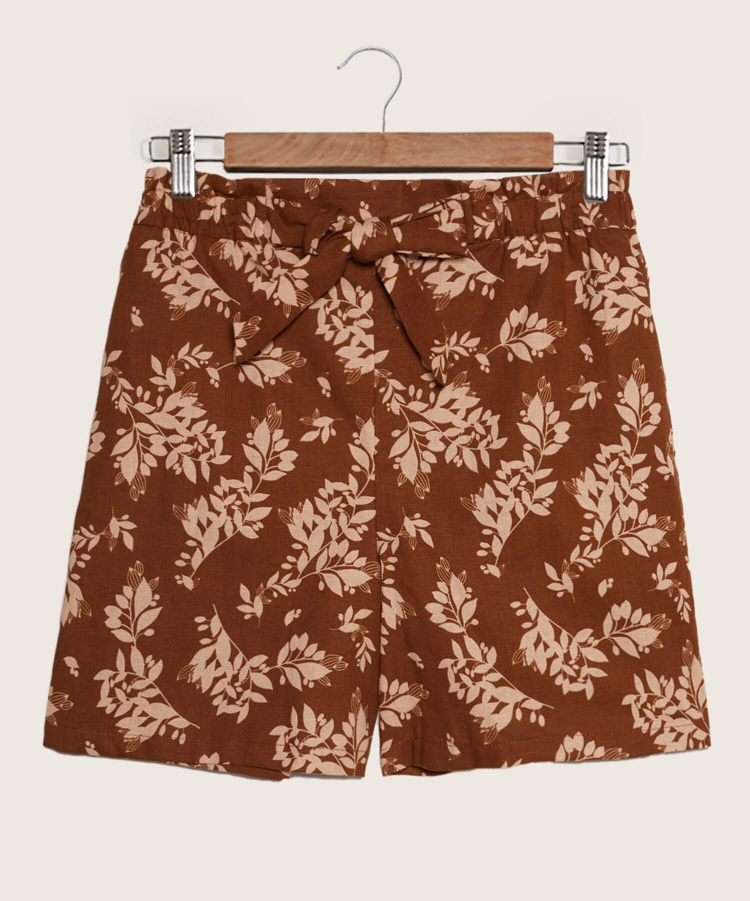 Bermuda Estampada Con Elástico En Pretina, Cinturón Para Anudar Y Bolsillos Laterales