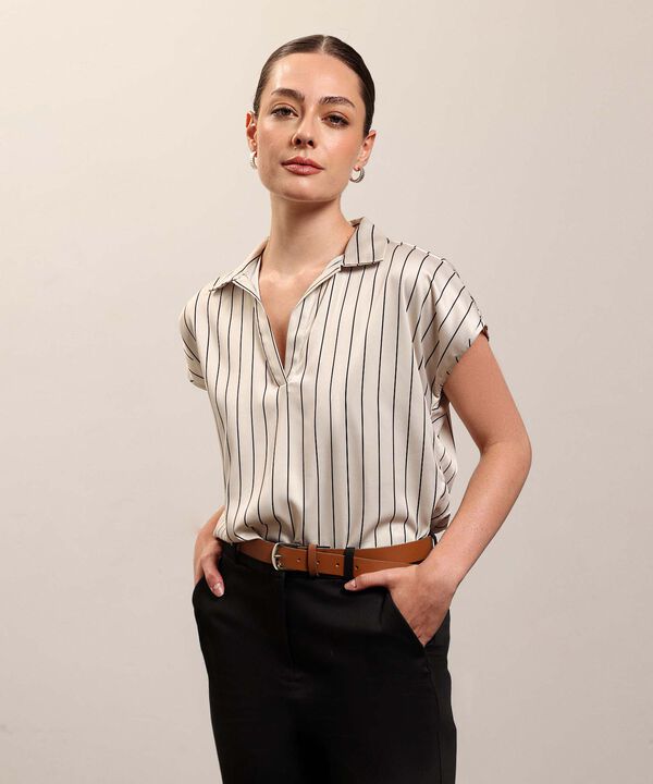 Blusa Manga Corta Estampada  image number null