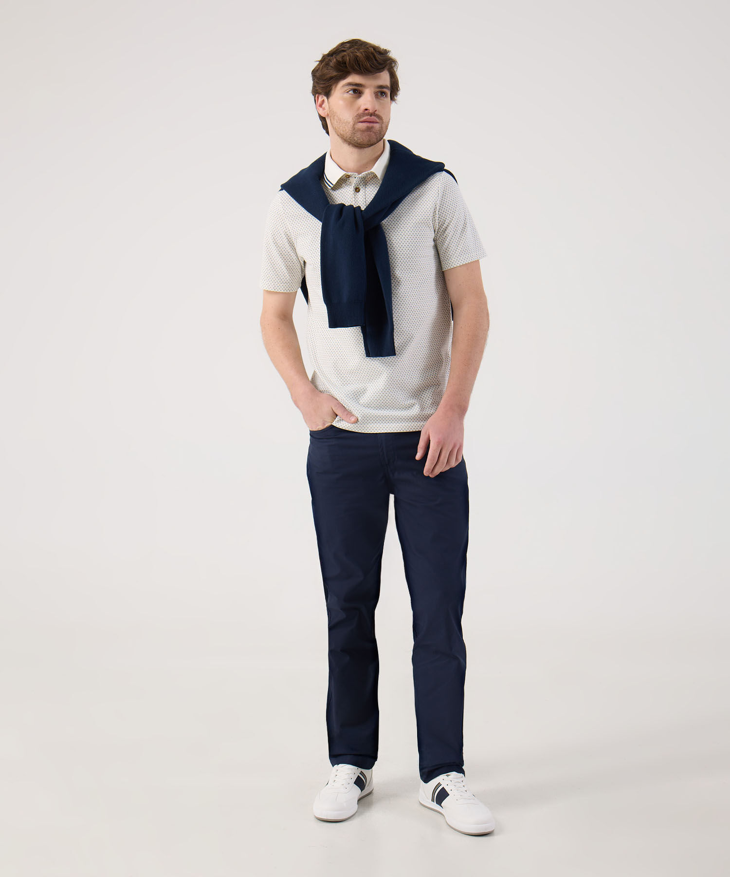 Polo estampada con cuello tejido 