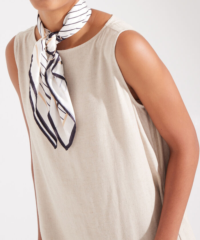 Vestido Corto Con Manga Sisa