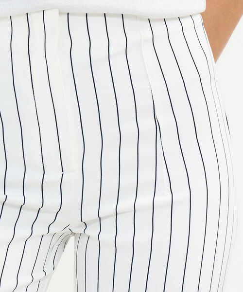 Pantalón Casual a Rayas image number null