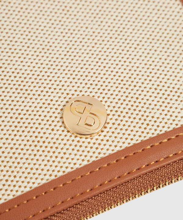 Billetera Texturizada Con Borde 