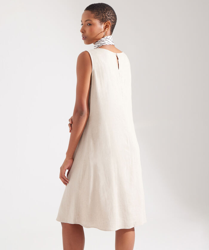 Vestido Corto Con Manga Sisa