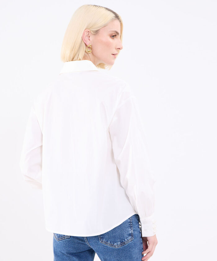 Camisa Unicolor Con Pedrer&iacute;a En Pu&ntilde;o