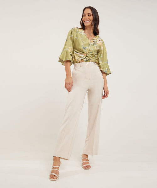 Blusa Con Escote En V, Mangas Con Volado Y Entorchado En Centro Frente image number null