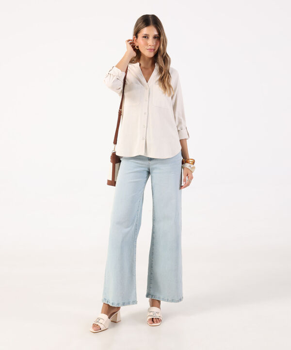 Blusa de Cuello Ner&uacute; con Doble Bolsillo