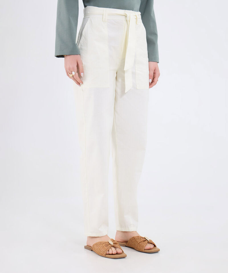 Pantal&oacute;n Unicolor Con Cinturon