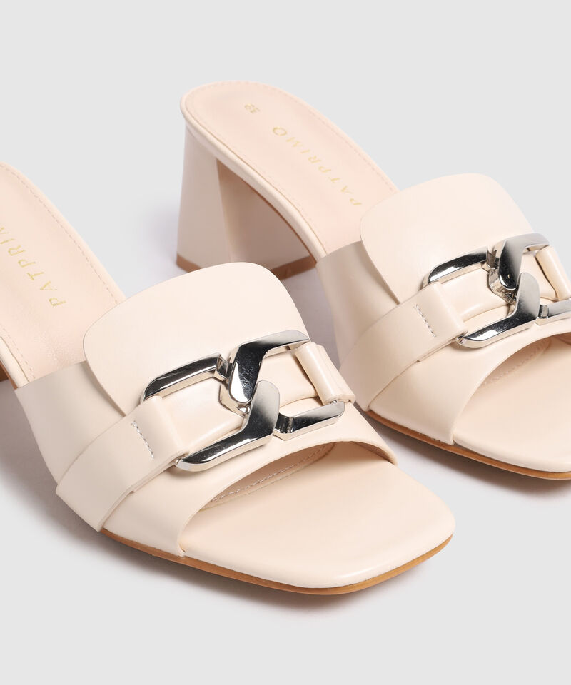 Sandalias De Tac&oacute;n Con Detalle De Eslab&oacute;n Para Mujer