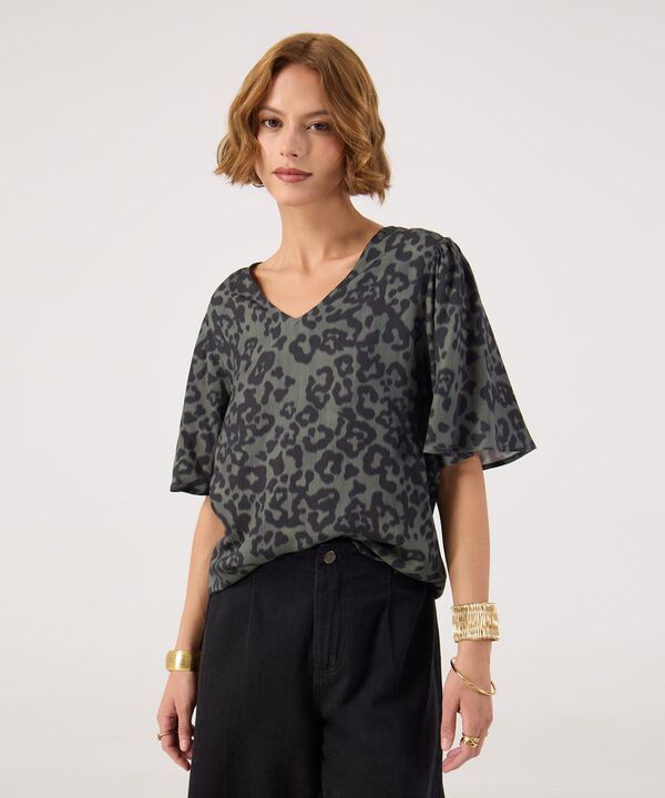 Blusa estampada manga corta  image number null