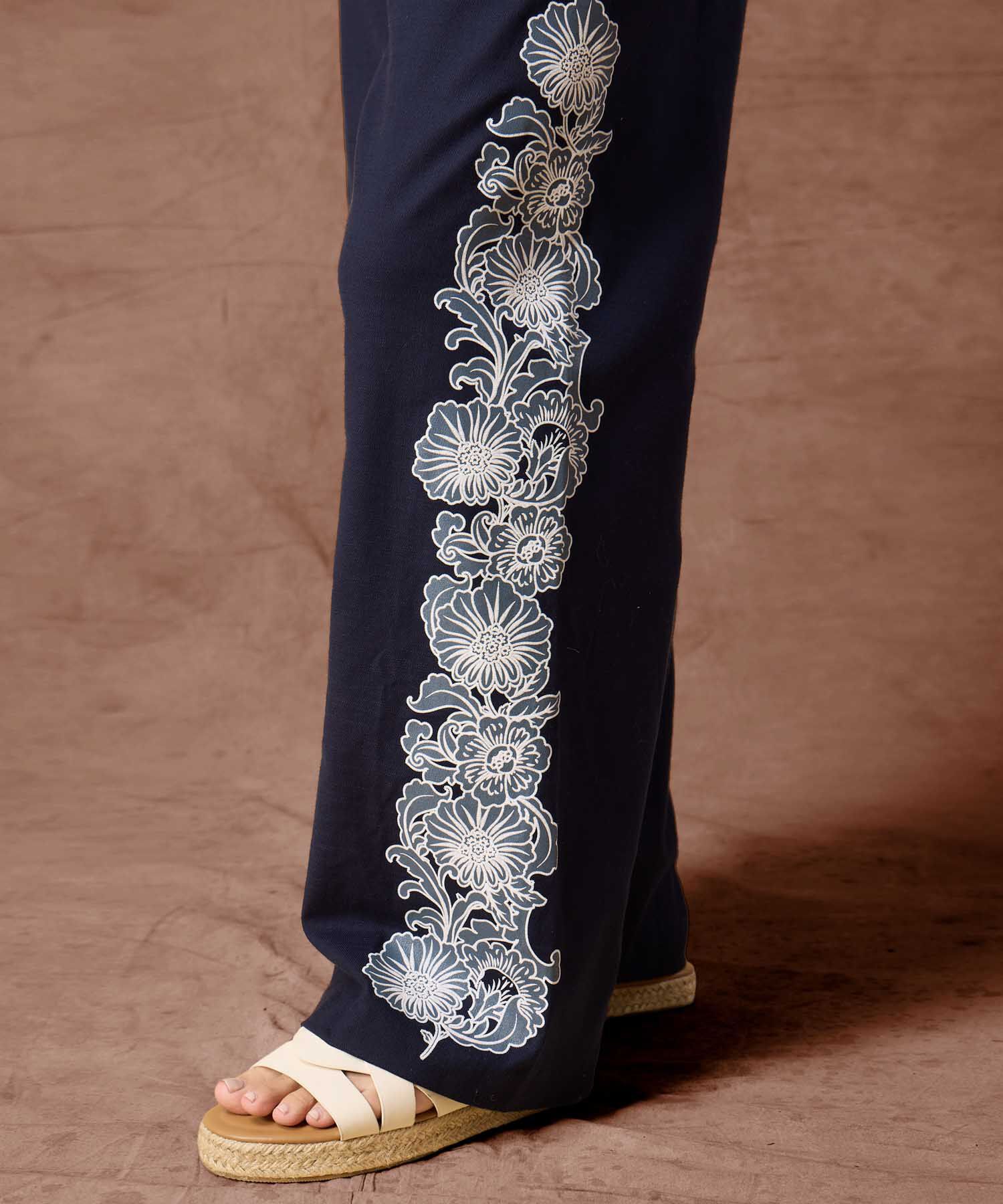 Pantal&oacute;n Fluido con Bordado