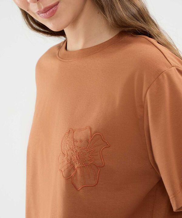 Camiseta Manga Corta Con Bordado Para Mujer
