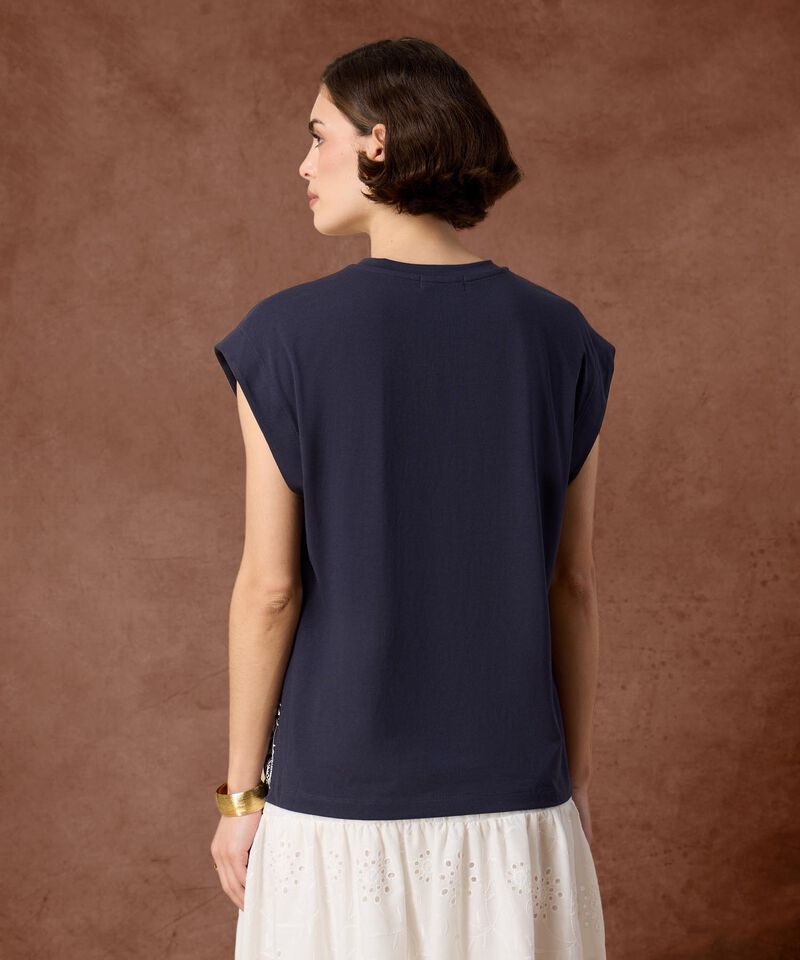 Camiseta Bordado Bajo Y Manga Casquillo