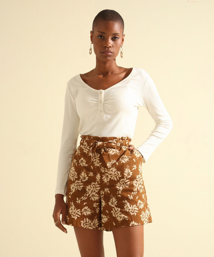 Bermuda Estampada Con Elástico En Pretina, Cinturón Para Anudar Y Bolsillos Laterales