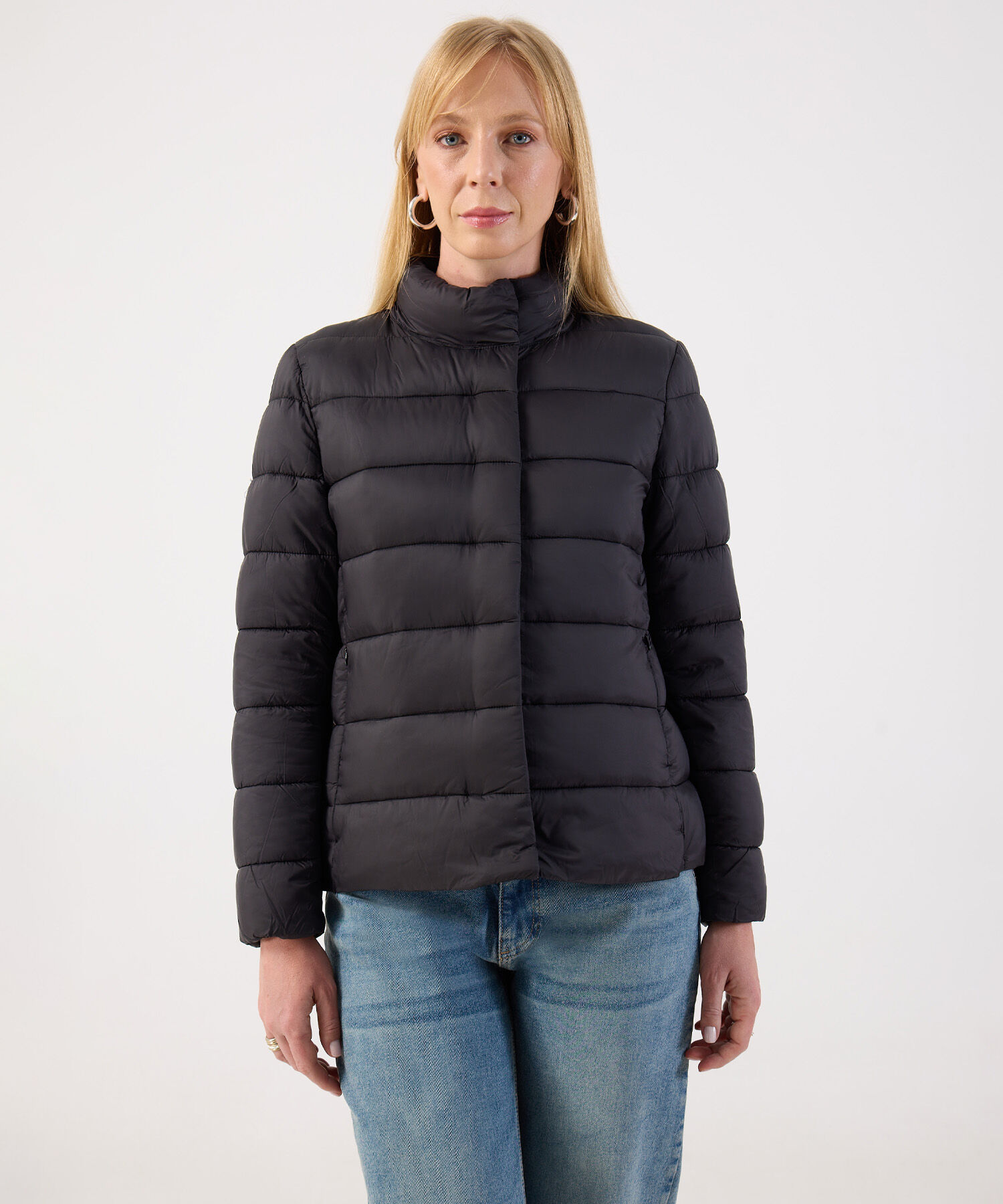 Chaqueta Acolchada de Cuello Alto
