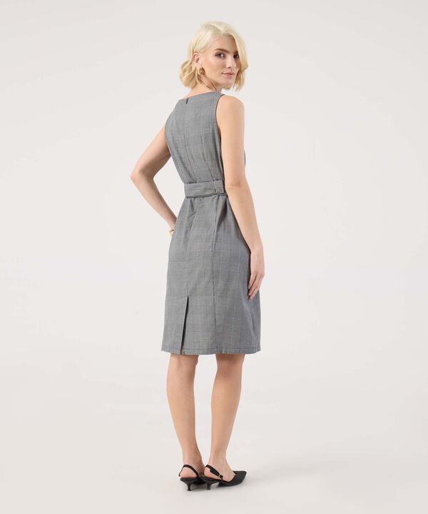 Vestido Corto Prete&ntilde;ido