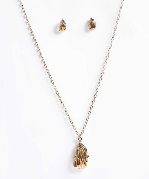 Set De Accesorios Dorados image number null