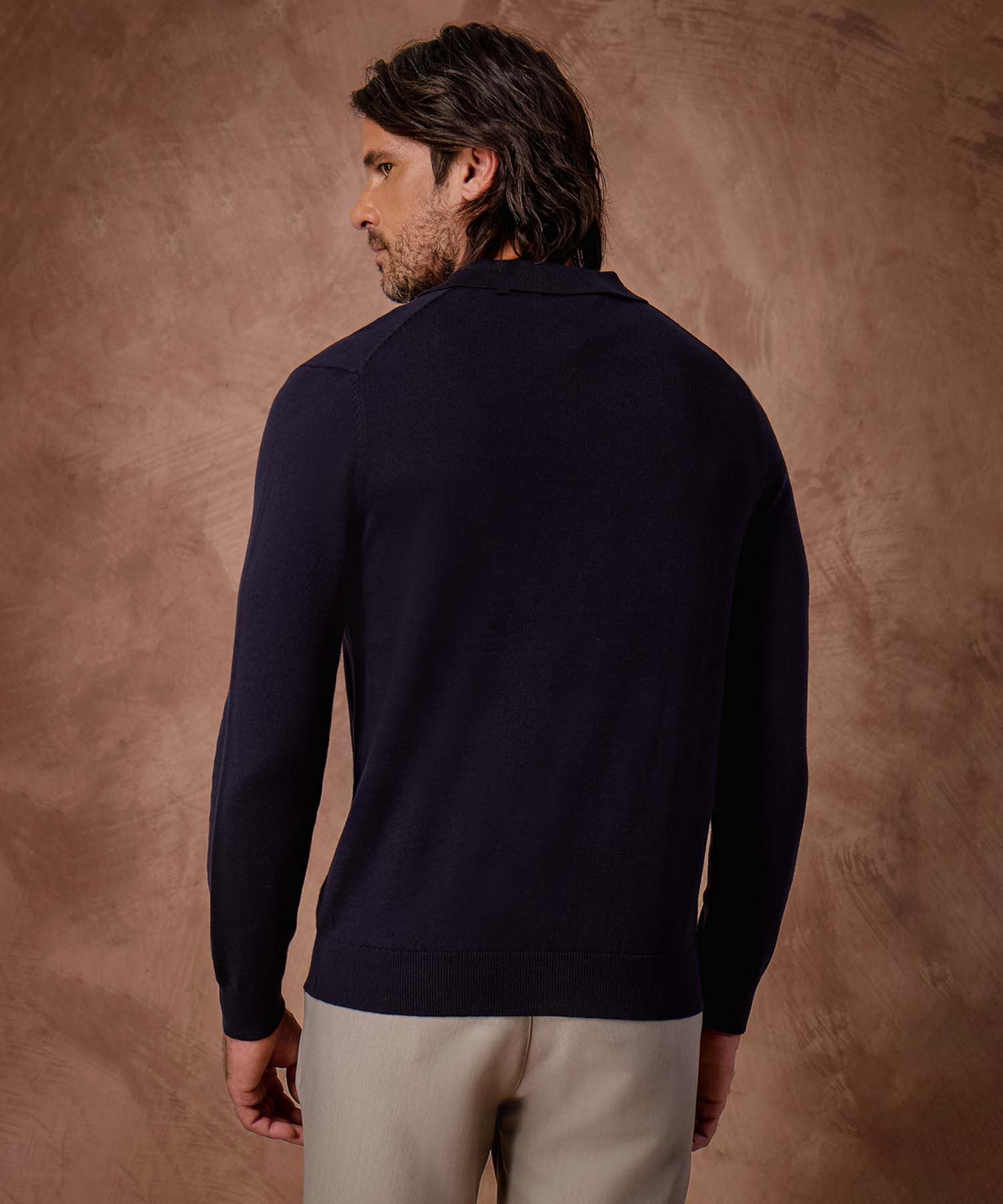 Polo de Tejido Fino con Cuello V Para Hombre