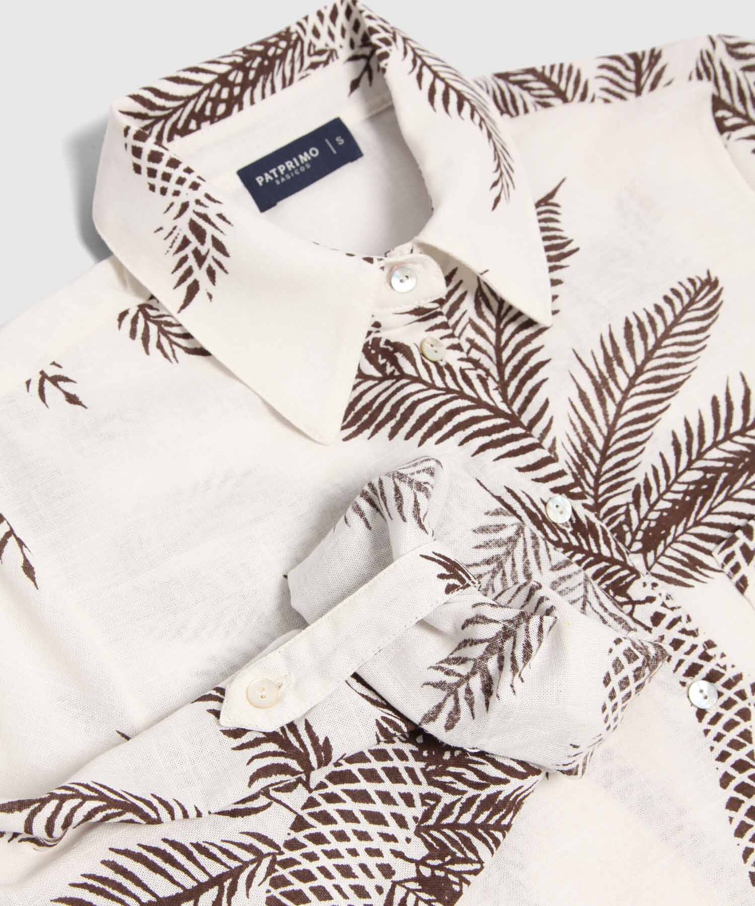 Camisa Estampada Con Charreteras Ajustables 